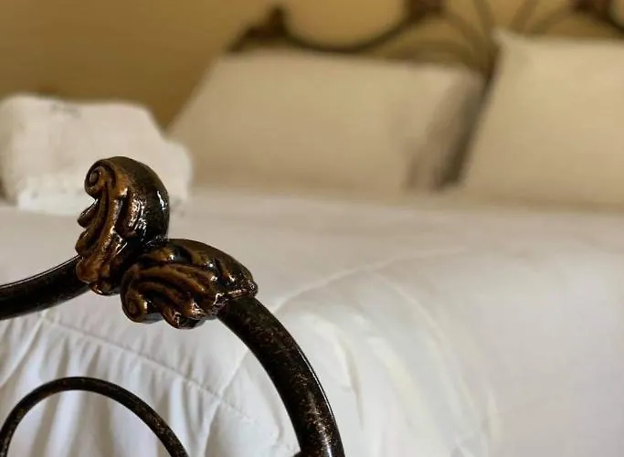 Aegean Muses Липси