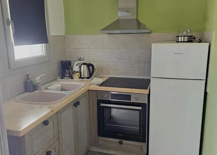 Aegean Muses Липси